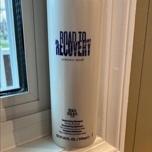 TIGI Bed Head Road to Recovery Shampoo - White